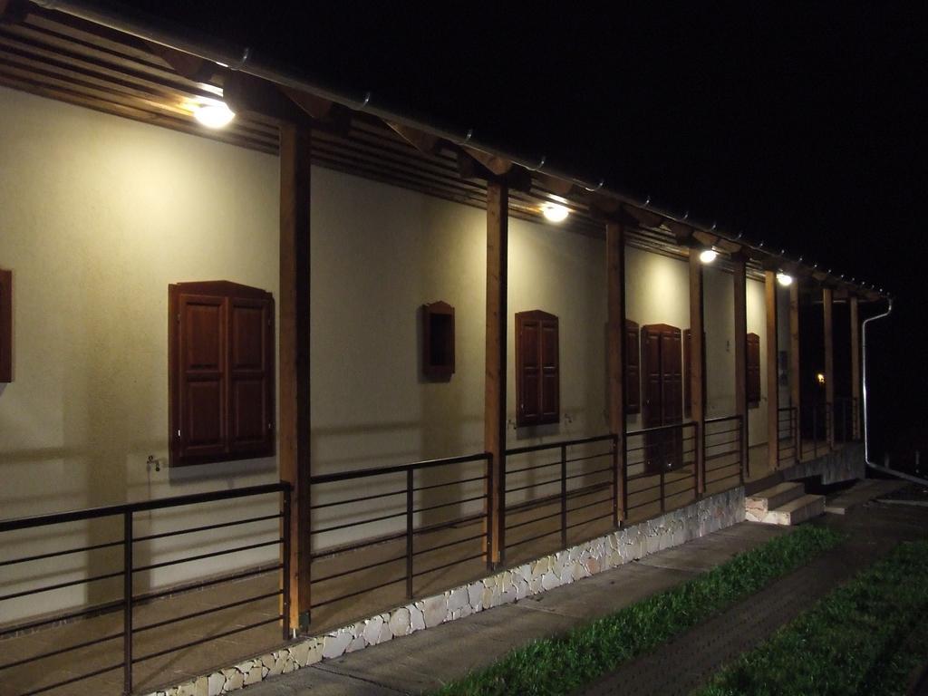 Oereg Somfa Vendeghaz Hotel Uppony Ngoại thất bức ảnh